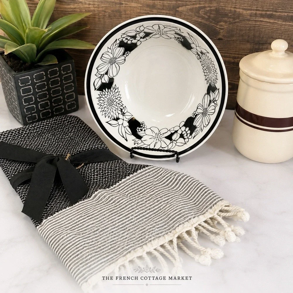 Vintage Black & White Floral Serving Bowl Retro Cottage Kitchen Farmhouse 9